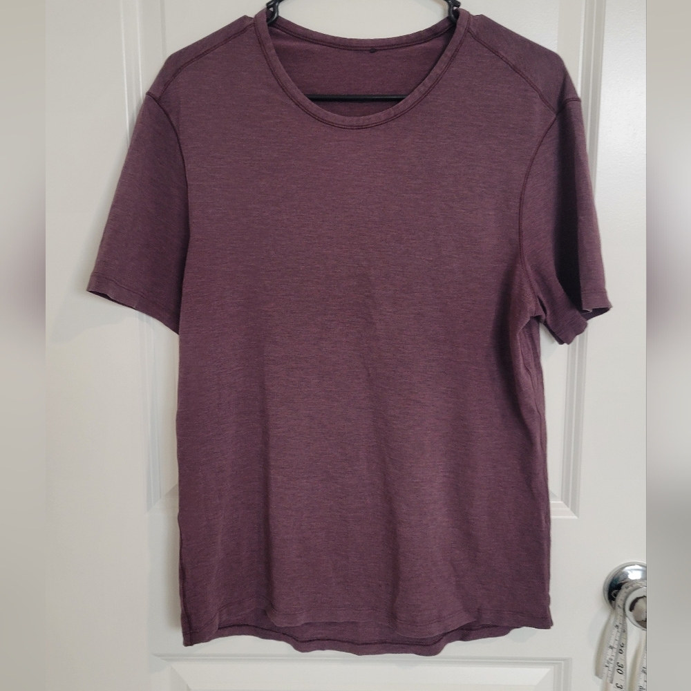 Lululemon T Shirt Size Medium